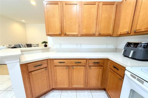 Touwnhouse à vendre à Brandon, Floride: 2 chambres, 134.52 m2 № 2138959 - photo 18