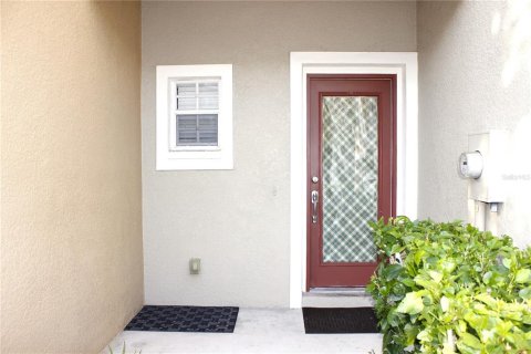 Touwnhouse à vendre à Brandon, Floride: 2 chambres, 134.52 m2 № 2138959 - photo 3