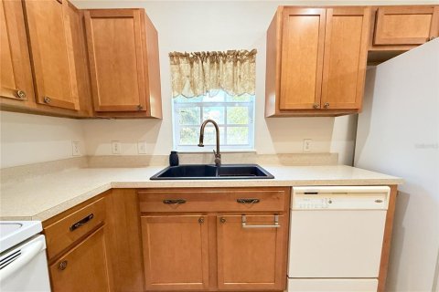 Touwnhouse à vendre à Brandon, Floride: 2 chambres, 134.52 m2 № 2138959 - photo 17