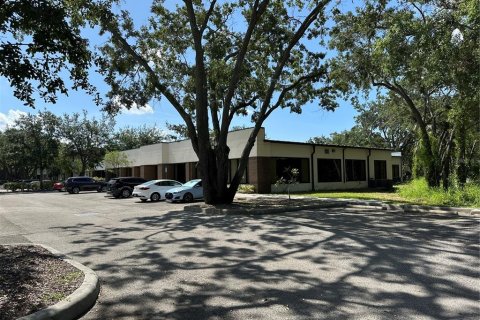 Propiedad comercial en alquiler en Tampa, Florida, 1146.04 m2 № 1815059 - foto 7