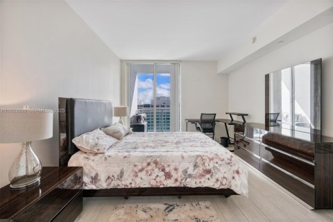 Condominio en alquiler en Miami, Florida, 2 dormitorios, 103.4 m2 № 1991075 - foto 16