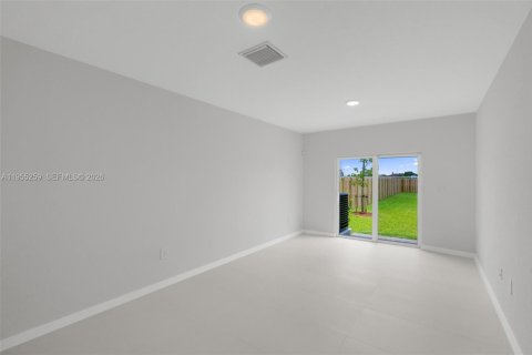 Touwnhouse à vendre à Homestead, Floride: 5 chambres № 2079775 - photo 13
