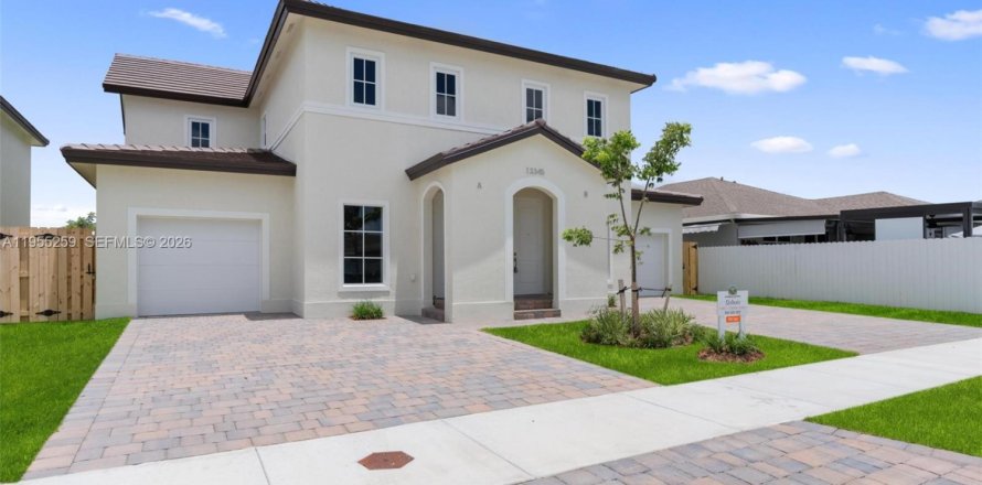 Touwnhouse à Homestead, Floride 5 chambres № 2079775
