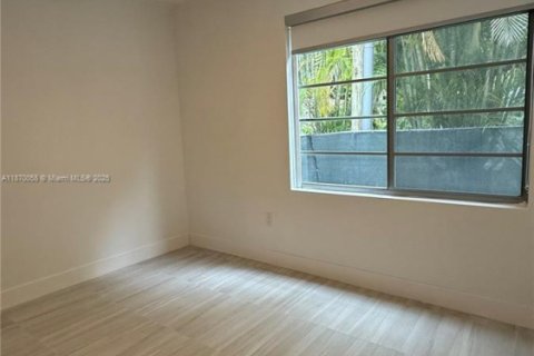 Condominio en alquiler en Miami Beach, Florida, 2 dormitorios, 97.64 m2 № 1922837 - foto 16