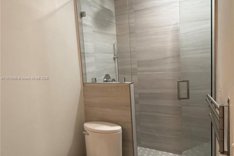 Condominio en alquiler en Miami Beach, Florida, 2 dormitorios, 97.64 m2 № 1922837 - foto 18