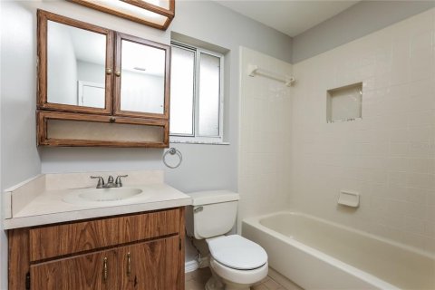 Casa en alquiler en Deltona, Florida, 3 dormitorios, 128.39 m2 № 1910185 - foto 13