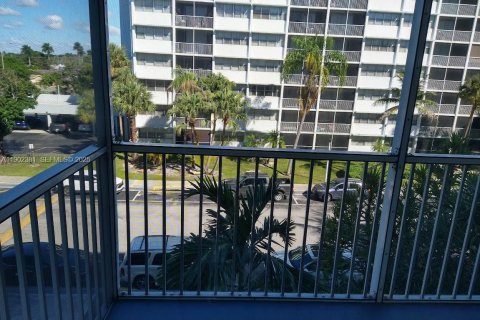Condo à Miami Gardens, Floride, 2 chambres  № 2034868