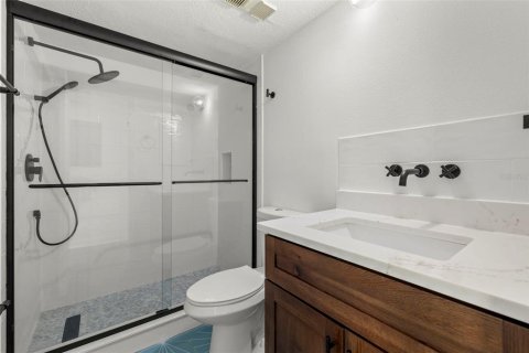 Condo in Indian Rocks Beach, Florida, 2 bedrooms № 2100358 - photo 25