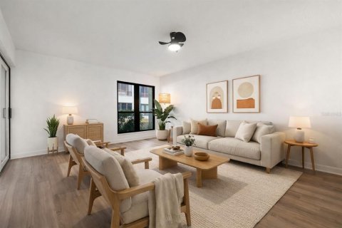 Condo in Indian Rocks Beach, Florida, 2 bedrooms № 2100358 - photo 3