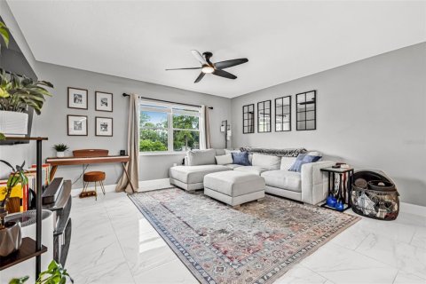 Condo in Saint Petersburg, Florida, 2 bedrooms  № 1833171 - photo 4
