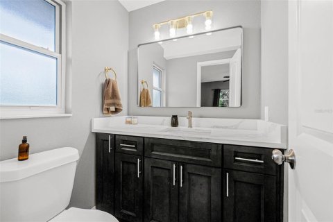Condo in Saint Petersburg, Florida, 2 bedrooms  № 1833171 - photo 12