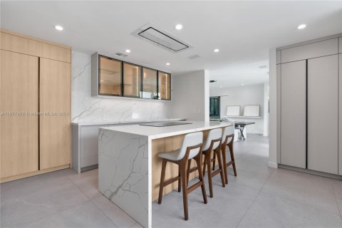 Casa en venta en Coral Gables, Florida, 6 dormitorios, 629.78 m2 № 1928447 - foto 15