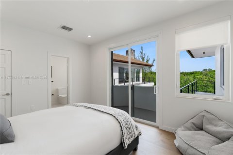 Casa en venta en Coral Gables, Florida, 6 dormitorios, 629.78 m2 № 1928447 - foto 29