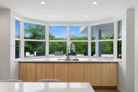 Casa en venta en Coral Gables, Florida, 6 dormitorios, 629.78 m2 № 1928447 - foto 14