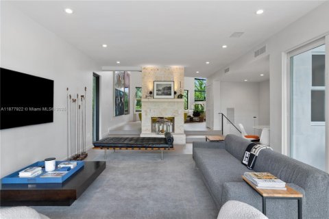Casa en venta en Coral Gables, Florida, 6 dormitorios, 629.78 m2 № 1928447 - foto 10