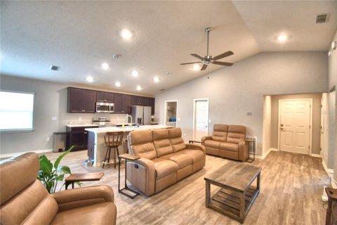 Villa ou maison à vendre à Auburndale, Floride: 4 chambres, 151.15 m2 № 2310107 - photo 11