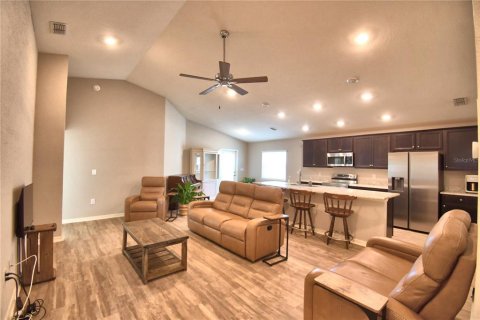 Villa ou maison à vendre à Auburndale, Floride: 4 chambres, 151.15 m2 № 2310107 - photo 8