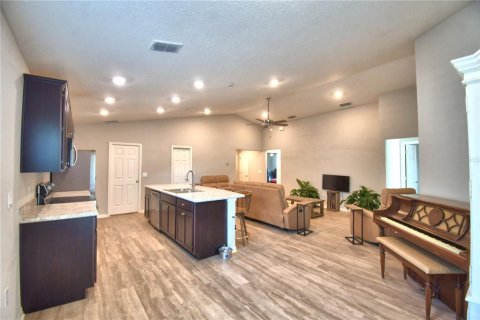 Villa ou maison à vendre à Auburndale, Floride: 4 chambres, 151.15 m2 № 2310107 - photo 17