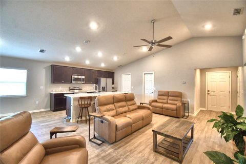 Villa ou maison à vendre à Auburndale, Floride: 4 chambres, 151.15 m2 № 2310107 - photo 5