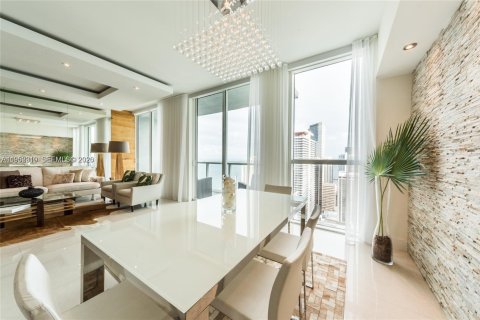 Condominio en alquiler en Miami, Florida, 2 dormitorios, 120.12 m2 № 2006665 - foto 16