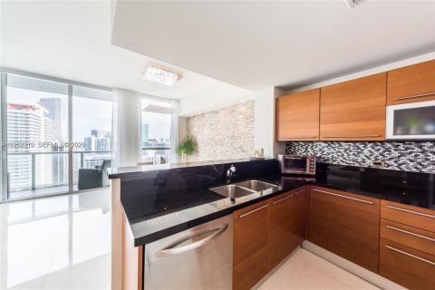 Condominio en alquiler en Miami, Florida, 2 dormitorios, 120.12 m2 № 2006665 - foto 17