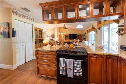 Casa en venta en Coral Springs, Florida, 4 dormitorios, 189.52 m2 № 1927833 - foto 6