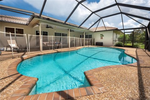 Casa en venta en Coral Springs, Florida, 4 dormitorios, 189.52 m2 № 1927833 - foto 27