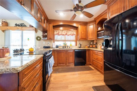 Casa en venta en Coral Springs, Florida, 4 dormitorios, 189.52 m2 № 1927833 - foto 4