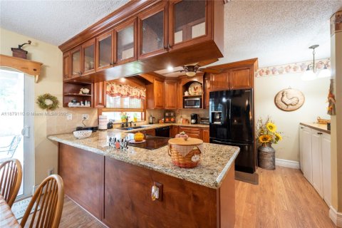 Casa en venta en Coral Springs, Florida, 4 dormitorios, 189.52 m2 № 1927833 - foto 8