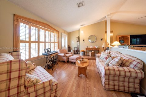 Casa en venta en Coral Springs, Florida, 4 dormitorios, 189.52 m2 № 1927833 - foto 14