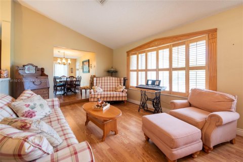 Casa en venta en Coral Springs, Florida, 4 dormitorios, 189.52 m2 № 1927833 - foto 13