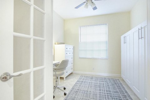 House in West Palm Beach, Florida 3 bedrooms, 199.37 sq.m. № 2158177 - photo 15