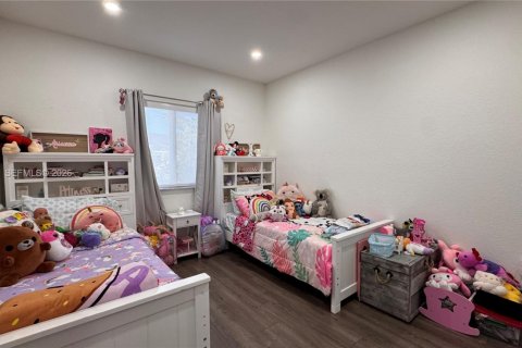 Adosado en alquiler en Miami, Florida, 4 dormitorios, 168.34 m2 № 2031712 - foto 25