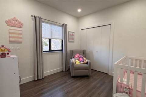 Adosado en alquiler en Miami, Florida, 4 dormitorios, 168.34 m2 № 2031712 - foto 26