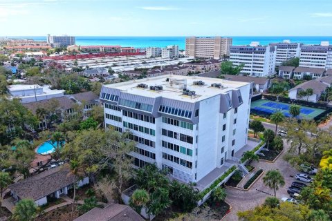 Condo in Sarasota, Florida, 2 bedrooms № 2103112