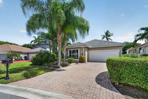 Villa ou maison à vendre à Boca Raton, Floride: 3 chambres, 212.56 m2 № 2398072 - photo 2