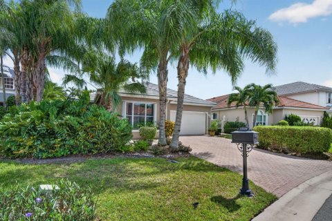 Villa ou maison à vendre à Boca Raton, Floride: 3 chambres, 212.56 m2 № 2398072 - photo 4