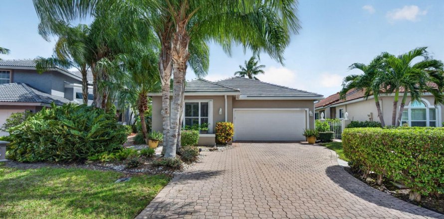 Villa ou maison à Boca Raton, Floride 3 chambres, 212.56 m2 № 2398072