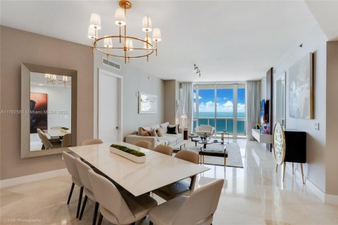 Condo in Sunny Isles Beach, Florida, 2 bedrooms  № 1698666 - photo 7