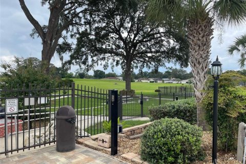 House in Ocala, Florida 3 bedrooms, 148.18 sq.m. № 1900193 - photo 23