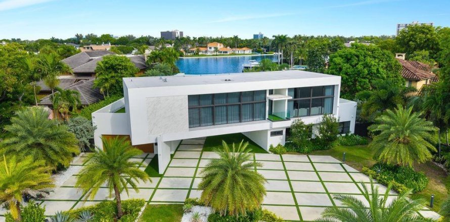 Villa ou maison à Sea Ranch Lakes, Floride 5 chambres, 663.6 m2 № 2176926