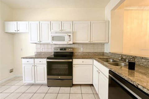 Condominio en venta en Gainesville, Florida, 2 dormitorios, 118.45 m2 № 1831299 - foto 2