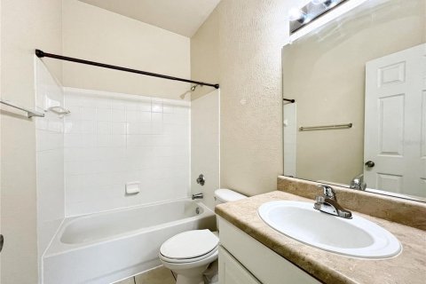 Condominio en venta en Gainesville, Florida, 2 dormitorios, 118.45 m2 № 1831299 - foto 13