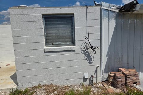 House in Englewood, Florida 2 bedrooms, 97.83 sq.m. № 1612562 - photo 6