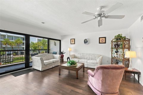 Condominio en venta en Punta Gorda, Florida, 2 dormitorios, 177.72 m2 № 2398681 - foto 2