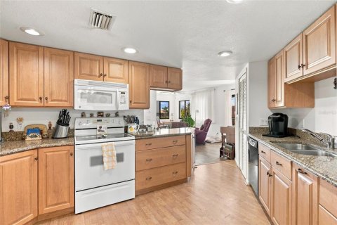 Condominio en venta en Punta Gorda, Florida, 2 dormitorios, 177.72 m2 № 2398681 - foto 8