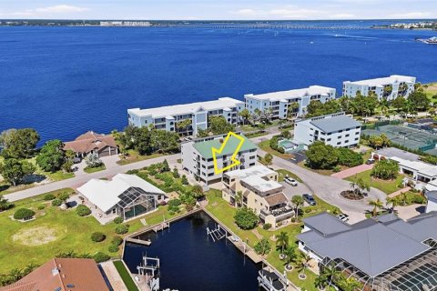 Condominio en venta en Punta Gorda, Florida, 2 dormitorios, 177.72 m2 № 2398681 - foto 30