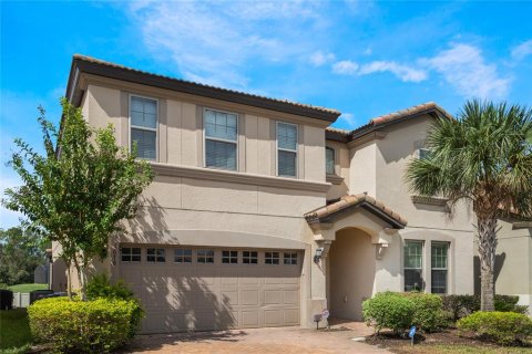 House in Kissimmee, Florida 9 bedrooms, 407.93 sq.m. № 1547897 - photo 3