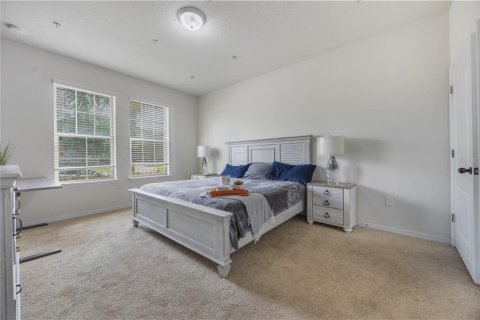 House in Kissimmee, Florida 9 bedrooms, 407.93 sq.m. № 1547897 - photo 23