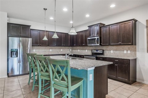 House in Kissimmee, Florida 9 bedrooms, 407.93 sq.m. № 1547897 - photo 8